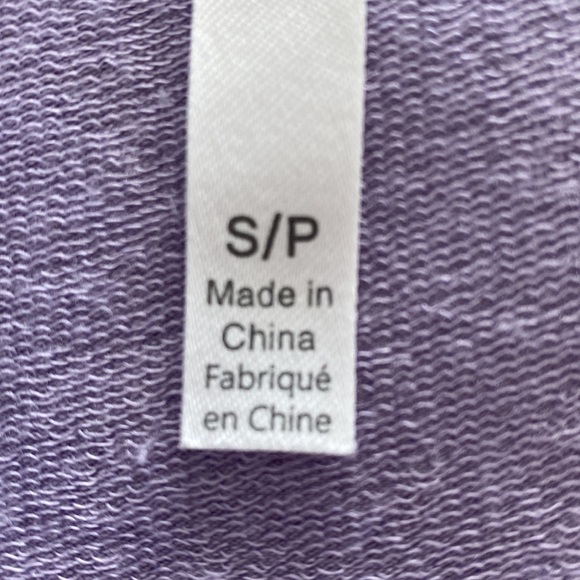 NEW Tahari lilac tee rolled sleeves scoop neck Softest cozy material Small
C - Picture 6 of 8